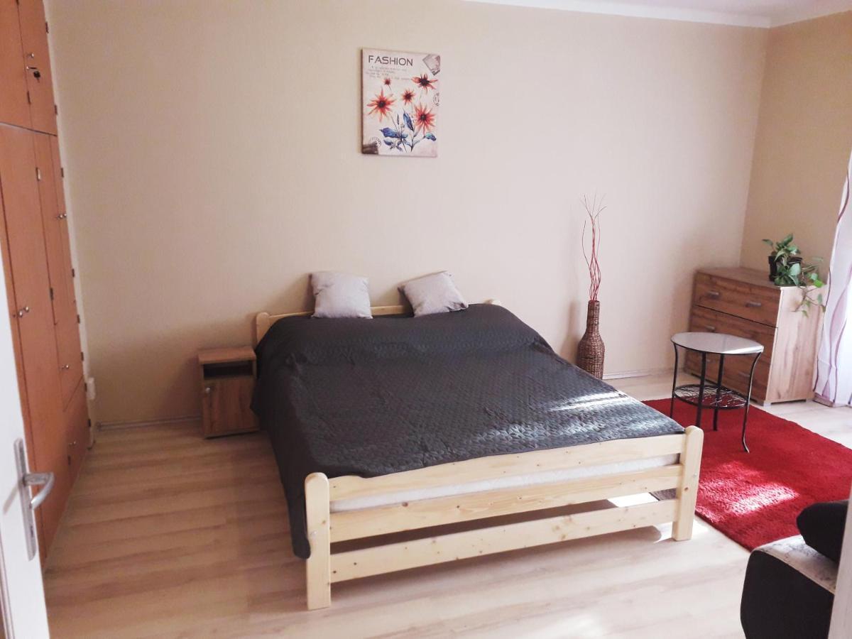 Centrum Apartman Szolnok Esterno foto